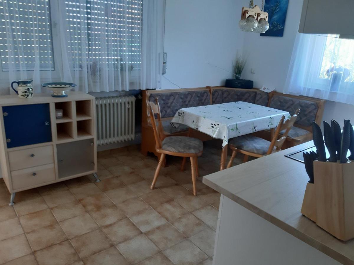 Schoene 80qm In Ruhiger Lage Apartment Friedrichshafen