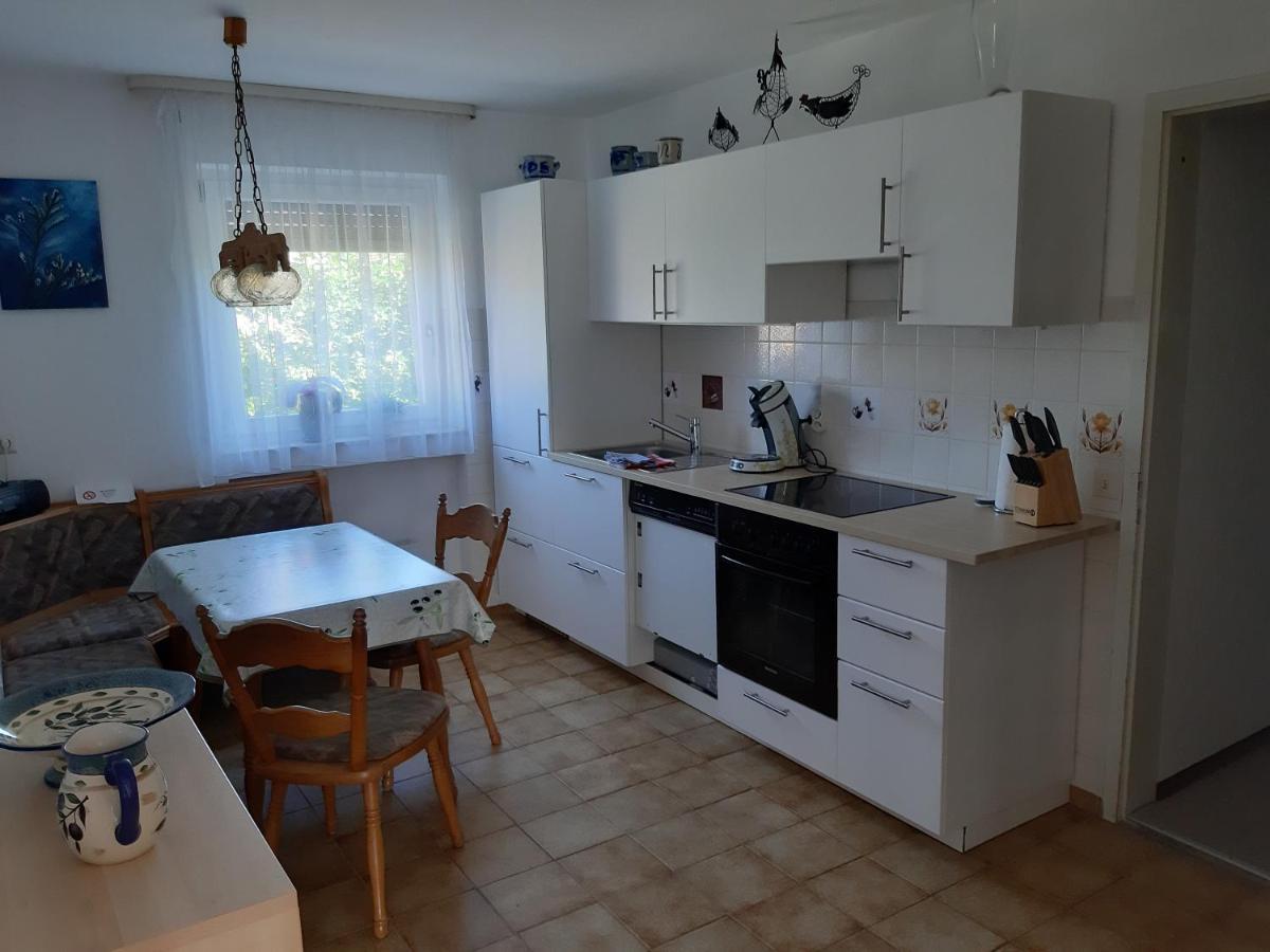 Apartment Schoene 80qm In Ruhiger Lage