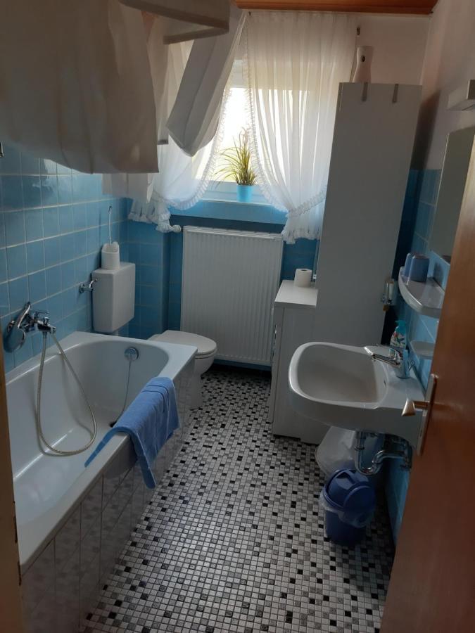 Apartment Schoene 80qm In Ruhiger Lage Friedrichshafen